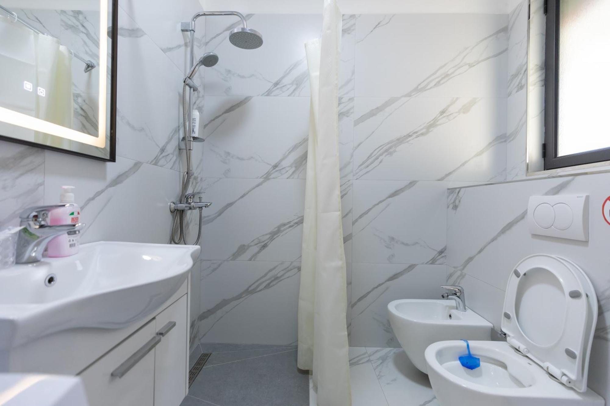 Vila Emi Apartment'S Durrës Esterno foto