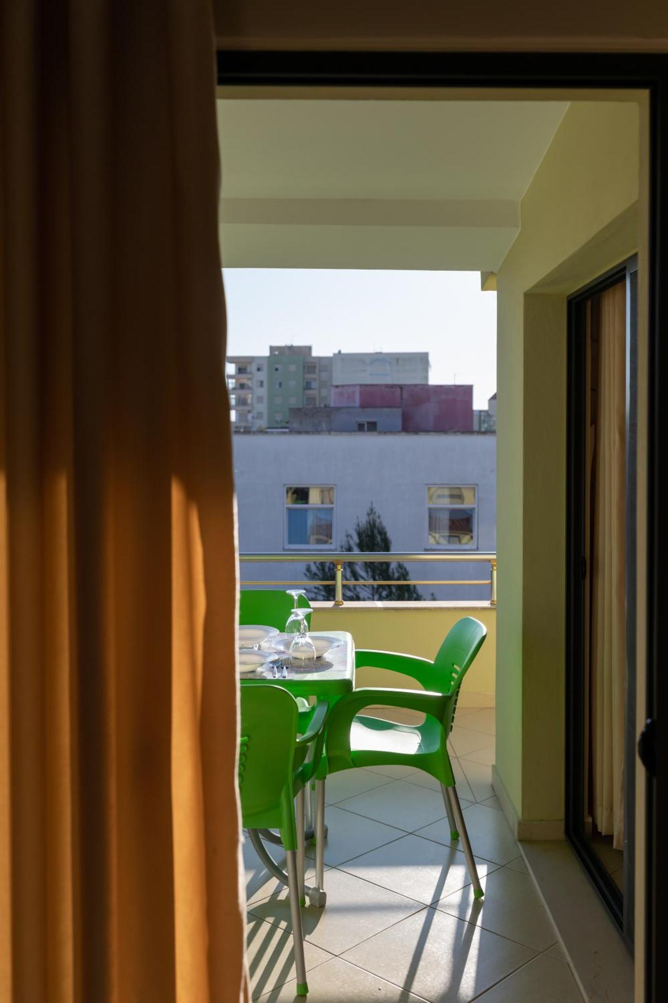 Vila Emi Apartment'S Durrës Esterno foto